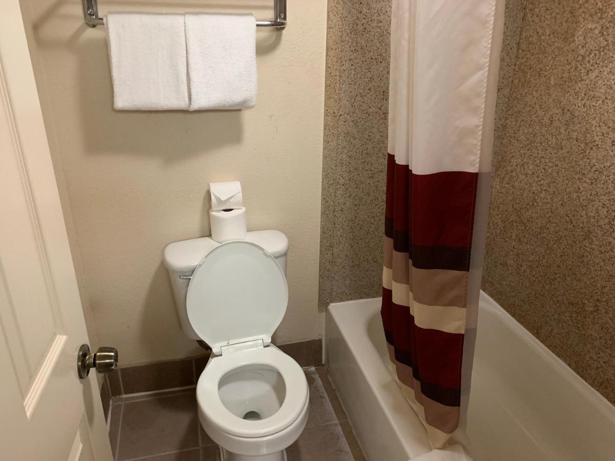 Red Roof Inn Atlanta - Six Flags Lodge West Екстериор снимка